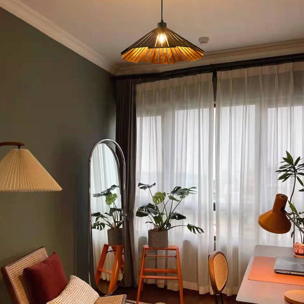 Style contemporain suspendu en bois