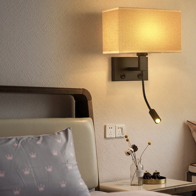 Modernes Metall -Lesen Wandleuchten Quader 2 Lichter Wandleuchte mit natürlicher Sackleinen