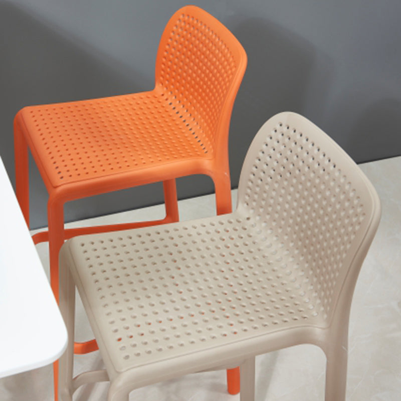 Taburete de bar de estilo escandinavo, patas de PP, asiento rectangular, taburete de bar con respaldo bajo para cocina