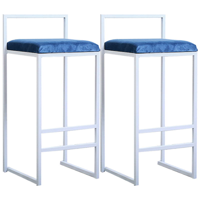 Taburete de bar de metal de estilo moderno con reposapiés y taburete de bar con respaldo bajo para cocina