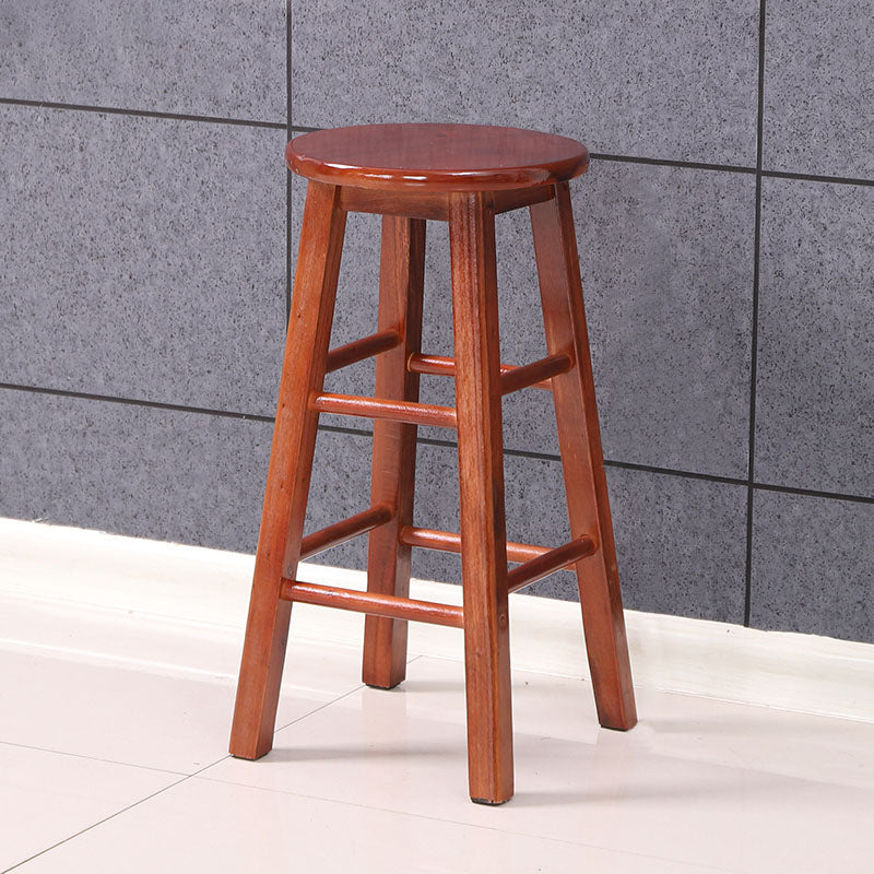 Moderner Barhocker aus Holz ohne Rückenlehne, Barhocker aus Holz mit Sitz und Pedal aus Holz
