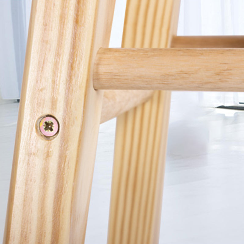 Zeitgenössische Massivholz -Barhocker -Barhocker mit Holzsitz und Fußstütze