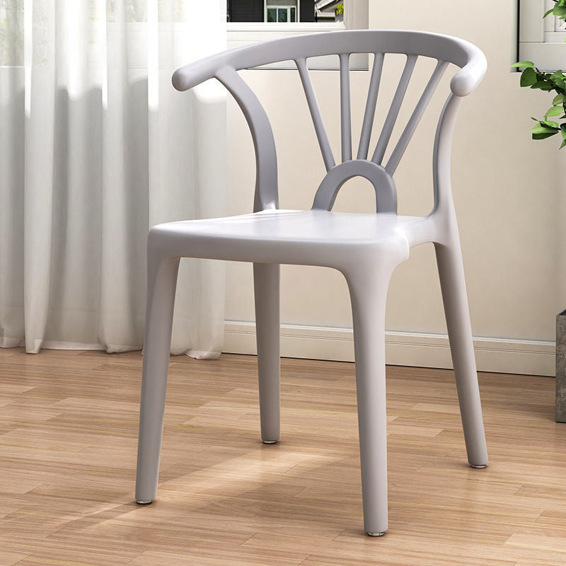 Silla lateral apilable de plástico moderno con respaldo de listón, silla de comedor con acabado mate