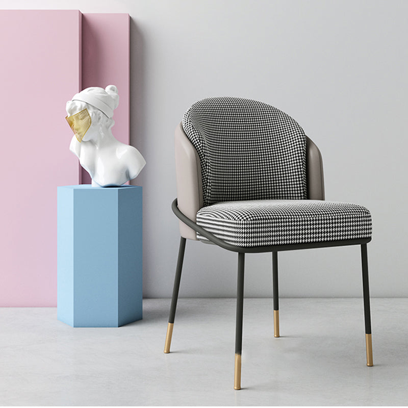 Glam metalen eetkamerstoelen Parsons armloze eetkamerstoelen voor restaurantgebruik