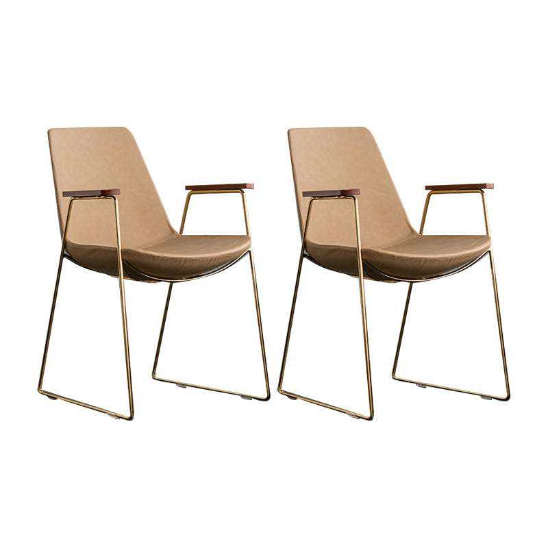 Silla auxiliar de comedor con respaldo sólido de diseño escandinavo Silla auxiliar de comedor de cuero