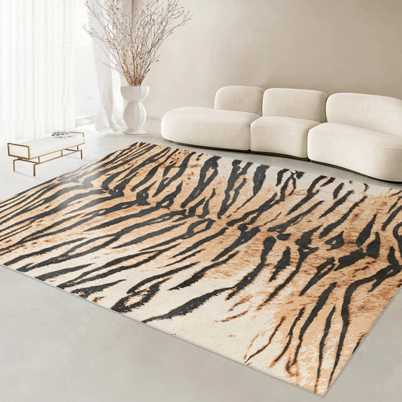 Black Animal Striped Rug Polyester Modern Rug Washable Rug for Drawing Room