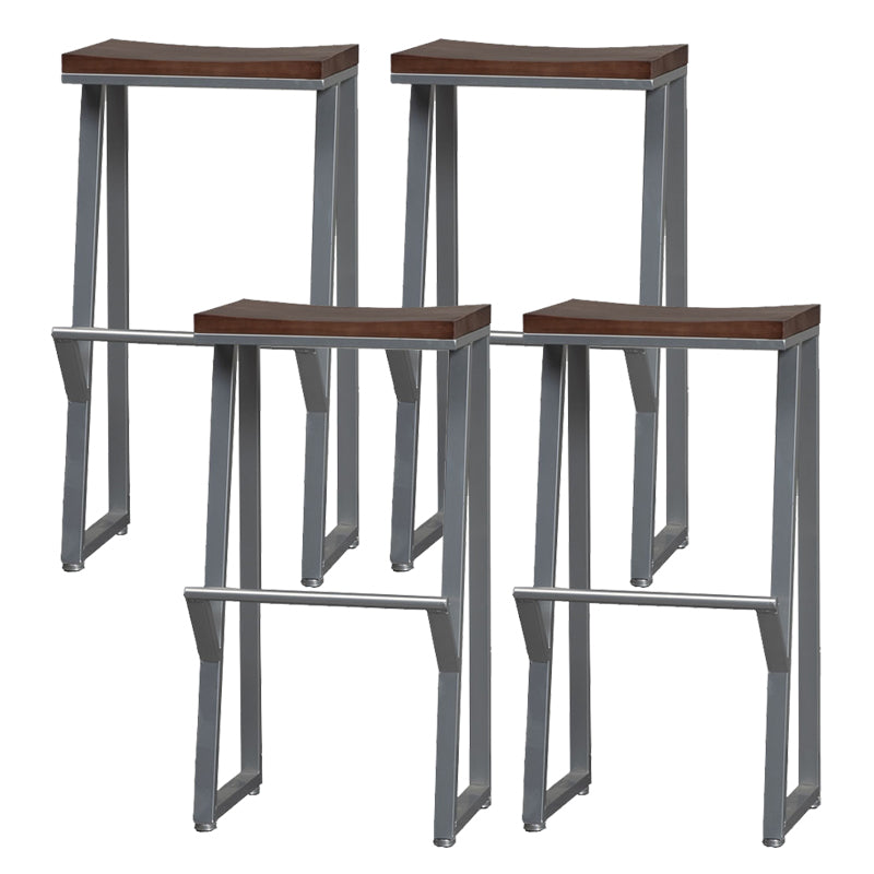 Taburete de bar de metal de estilo moderno con cafetería taburete de bar simple