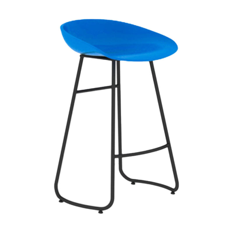 Modern Armless Backrest Counter Stool Iron Dessert Shop Bar Stool with Plastic Seat