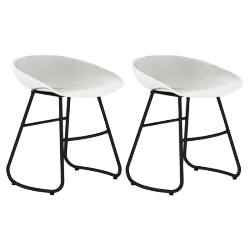 Modern Armless Backrest Counter Stool Iron Dessert Shop Bar Stool with Plastic Seat