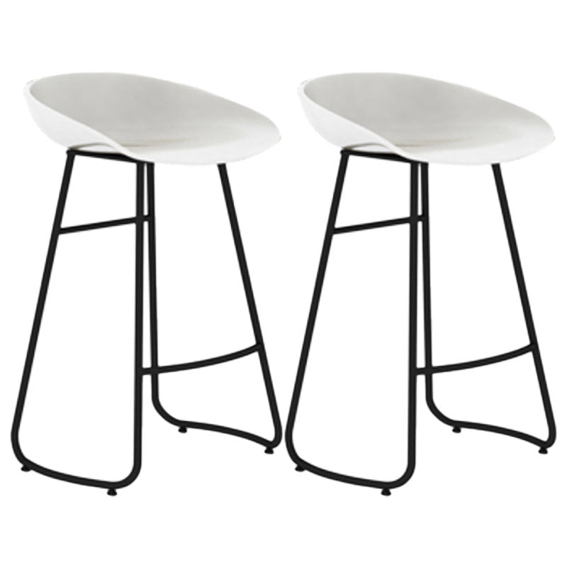 Modern Armless Backrest Counter Stool Iron Dessert Shop Bar Stool with Plastic Seat