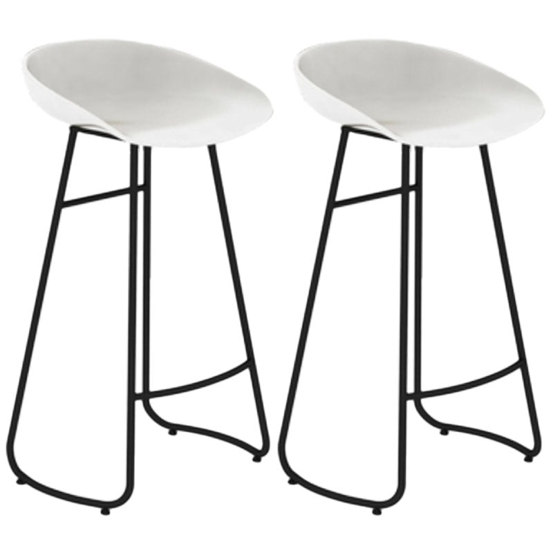 Modern Armless Backrest Counter Stool Iron Dessert Shop Bar Stool with Plastic Seat