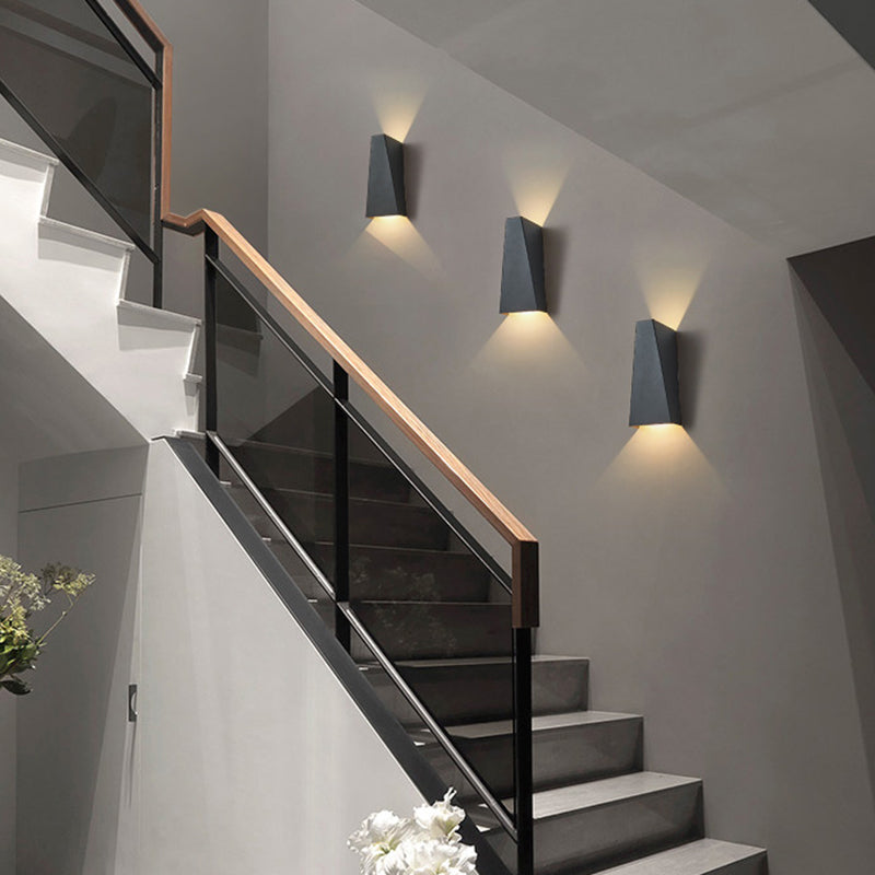 Éclairage mural en métal de forme géométrique moderne 2 lumières Éclairage mural