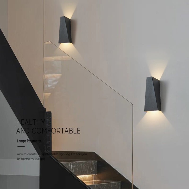 Éclairage mural en métal de forme géométrique moderne 2 lumières Éclairage mural