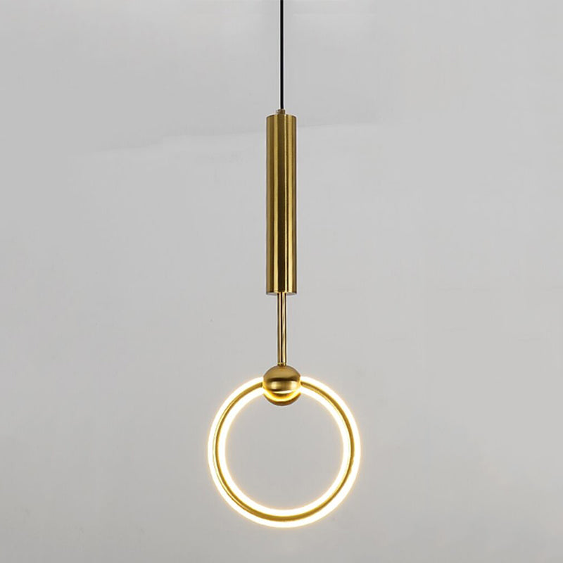 Luminaires suspendus linéaires en métal