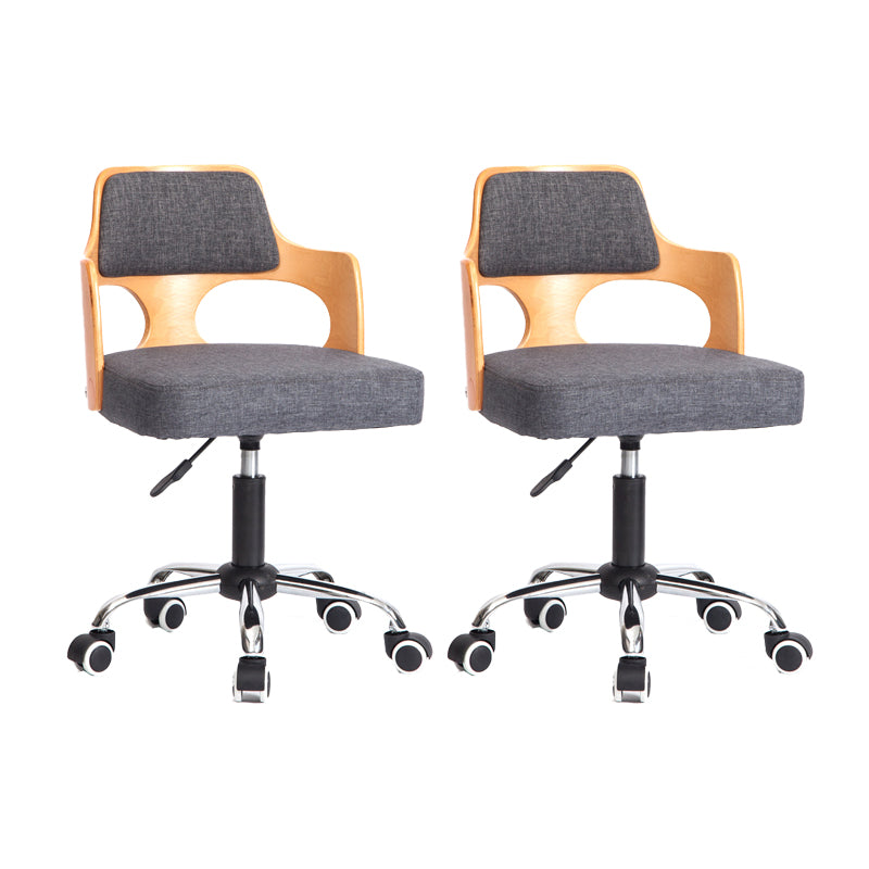 Taburete giratorio moderno y elevable, taburete de bar de acero para salón de belleza con cojín