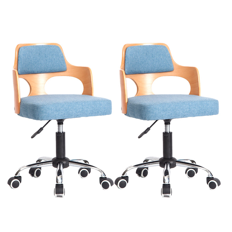 Taburete giratorio moderno y elevable, taburete de bar de acero para salón de belleza con cojín