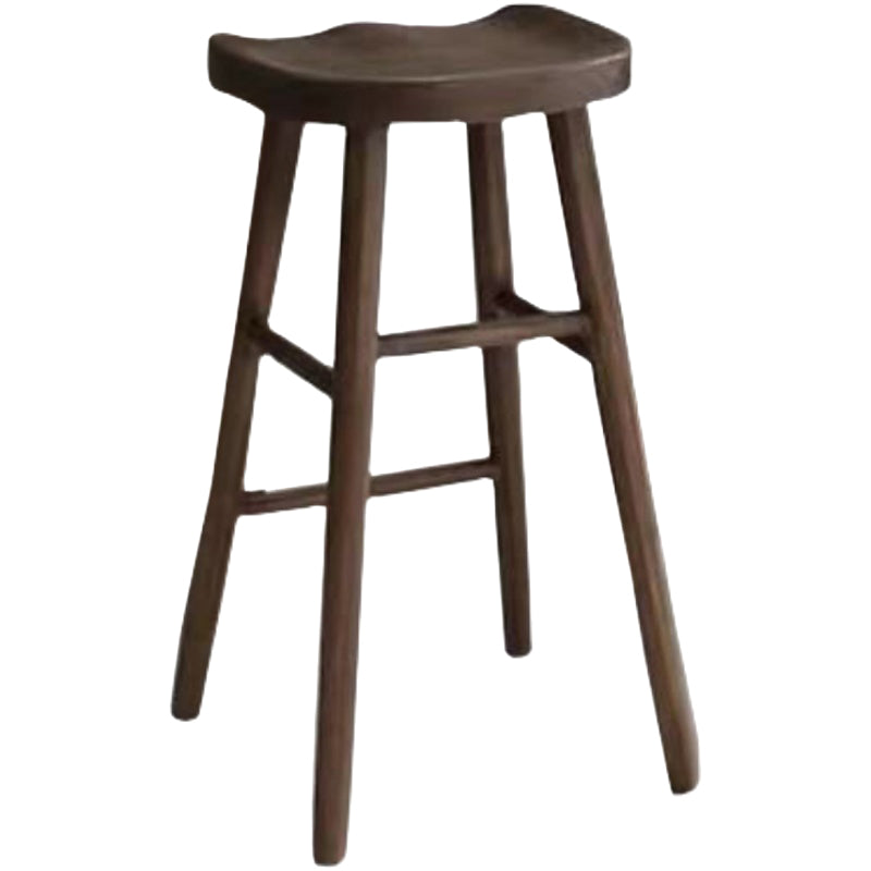 Zeitgenössischer Barhocker aus massivem Holz für den Innenbereich mit Sitz und Fußstütze aus Holz