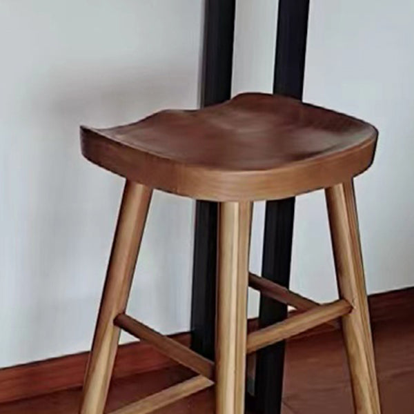 Zeitgenössischer Barhocker aus massivem Holz für den Innenbereich mit Sitz und Fußstütze aus Holz