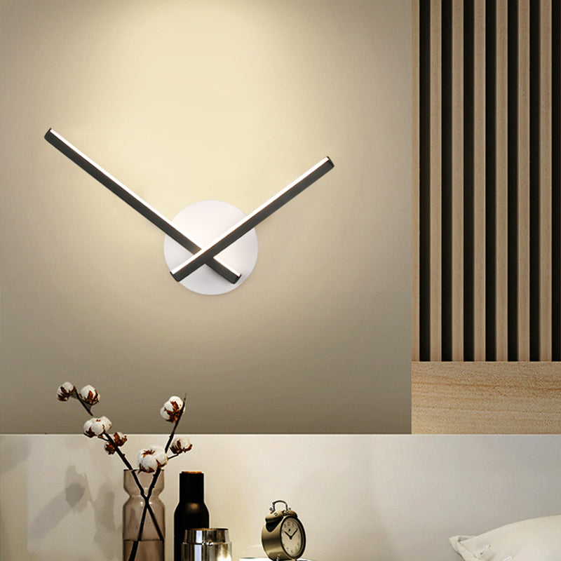 Linear Shape Metal Wall Sconce Modern Style 2-Lights Wall Mounted Light