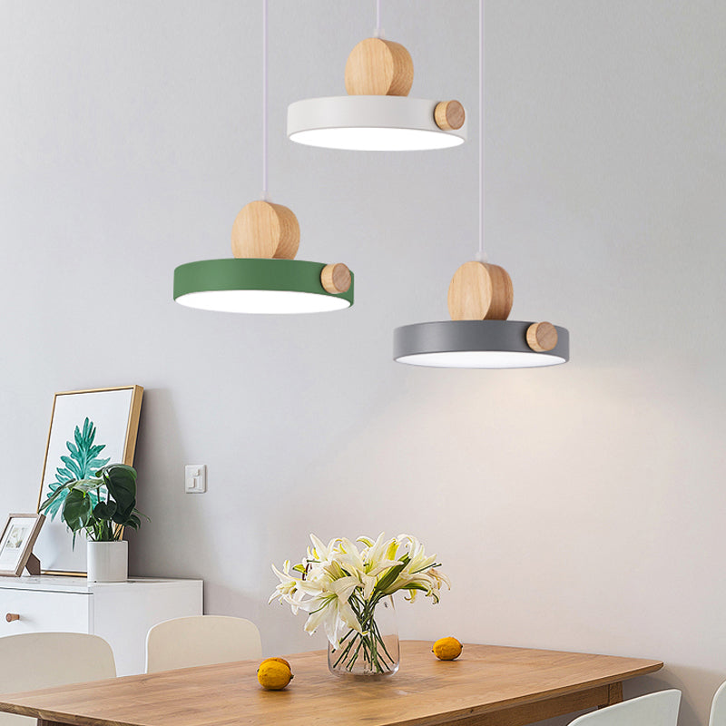 Forme de gâteau ronde Éclairage suspendu moderne Macaron Style Metal 1 Pendant léger