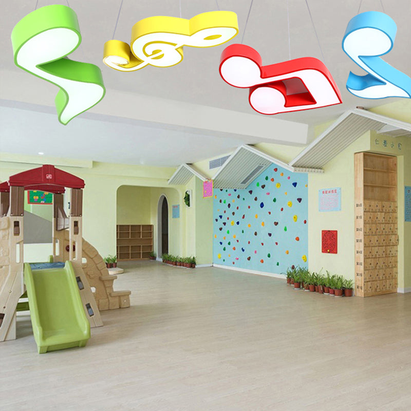 Metal Note Forme Hanging Lights Modern Style 1 Light suspendu Mount Symiss pour chambre à coucher