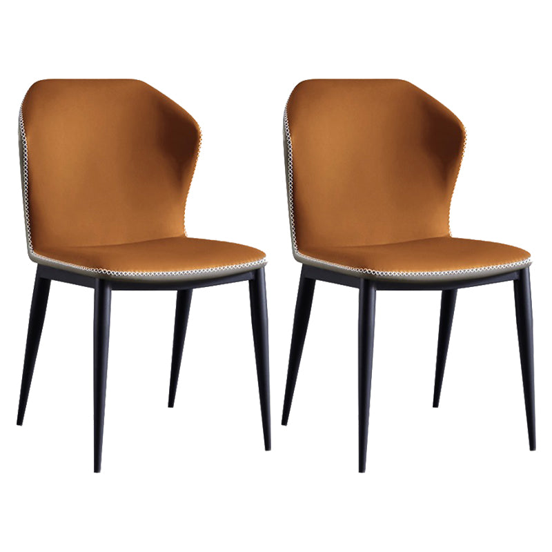 Chaise contemporaine sans accoudoirs, finition mate, chaise d'appoint incurvée en cuir à oreilles pour salle à manger