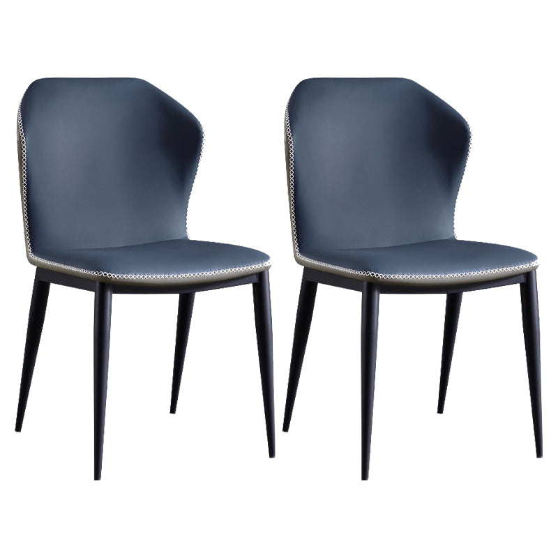 Chaise contemporaine sans accoudoirs, finition mate, chaise d'appoint incurvée en cuir à oreilles pour salle à manger