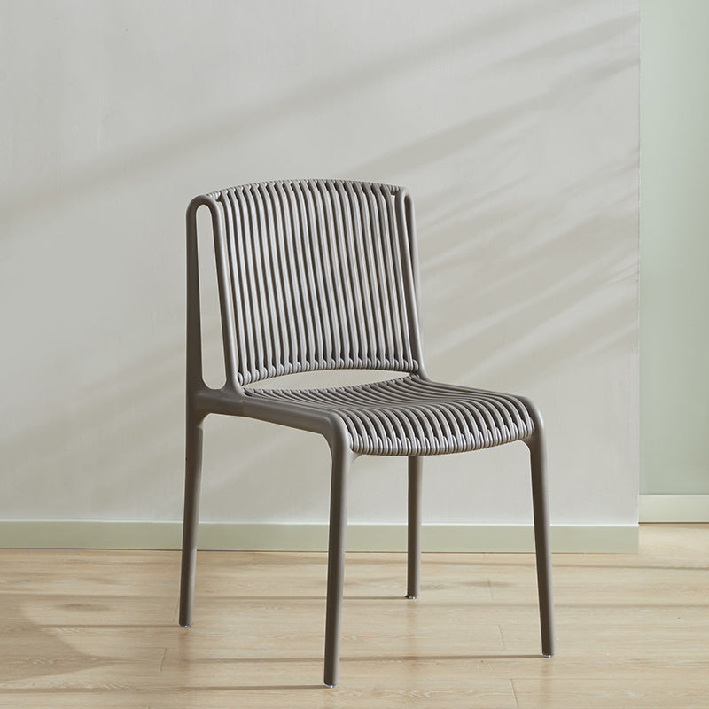 Chaise d'appoint en plastique pour cuisine scandinave, salle à manger, dossier à lattes