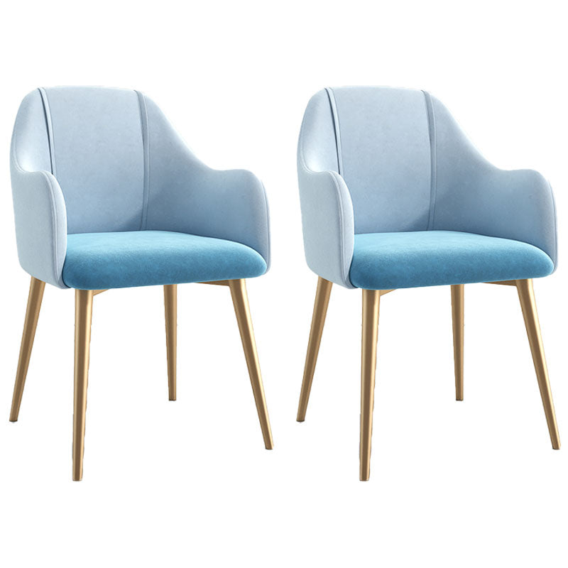 Sillas de comedor de terciopelo Glam, silla lateral de comedor de metal con brazo para uso en restaurantes