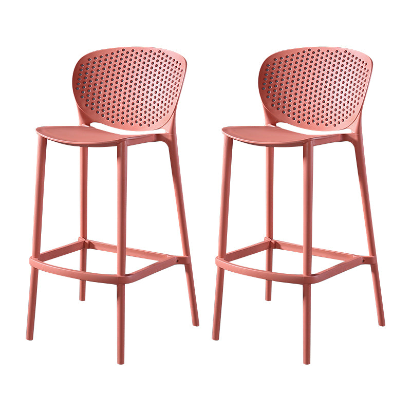 Taburetes de bar contemporáneos de plástico y metal, taburete de bar Bristol con respaldo bajo y reposapiés