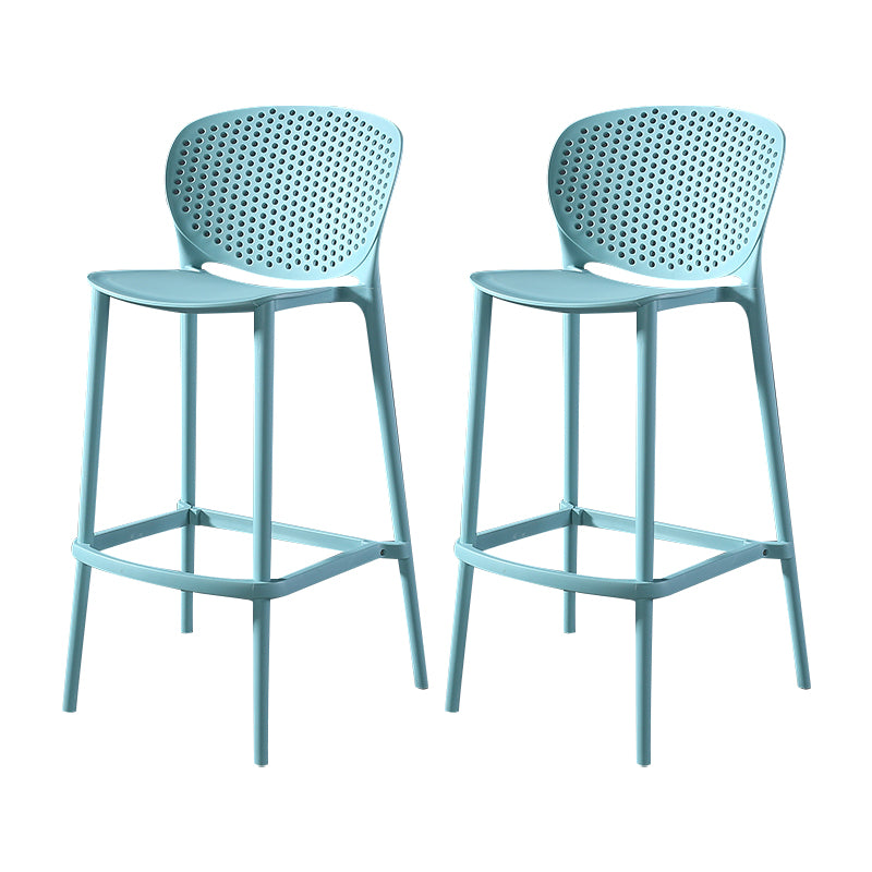 Taburetes de bar contemporáneos de plástico y metal, taburete de bar Bristol con respaldo bajo y reposapiés