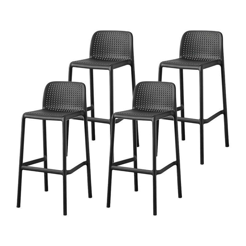 Taburetes de bar contemporáneos de plástico y metal, taburete de bar Bristol con respaldo bajo y reposapiés