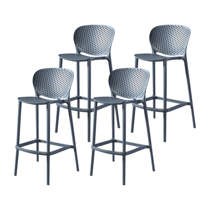 Taburetes de bar contemporáneos de plástico y metal, taburete de bar Bristol con respaldo bajo y reposapiés