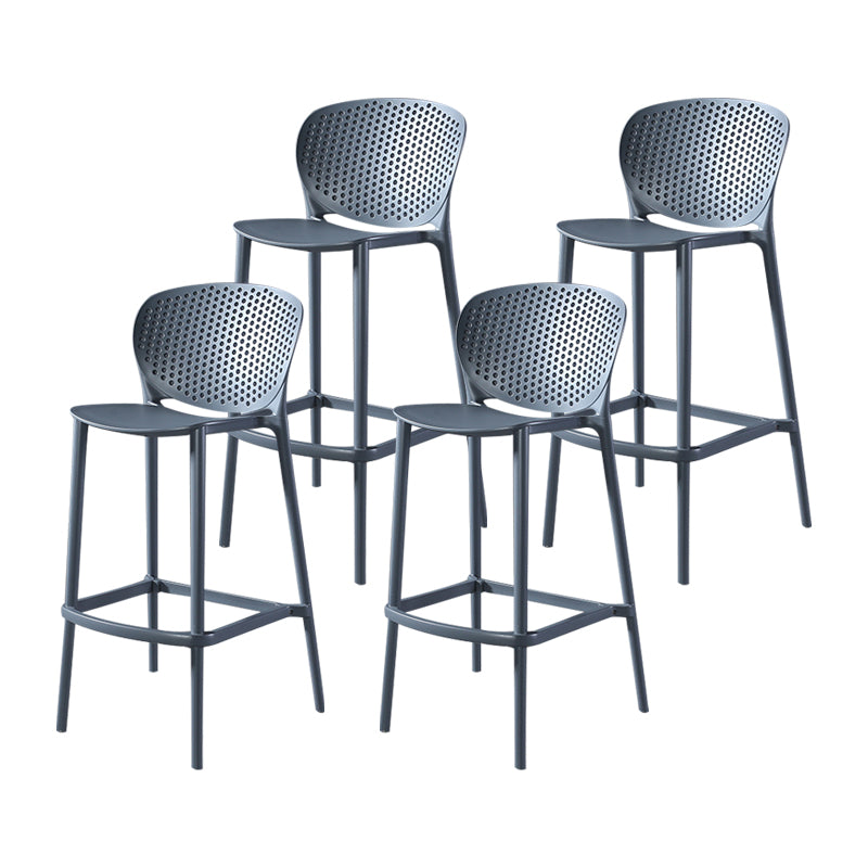 Taburetes de bar contemporáneos de plástico y metal, taburete de bar Bristol con respaldo bajo y reposapiés