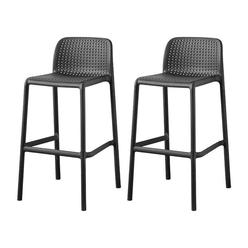Taburetes de bar contemporáneos de plástico y metal, taburete de bar Bristol con respaldo bajo y reposapiés