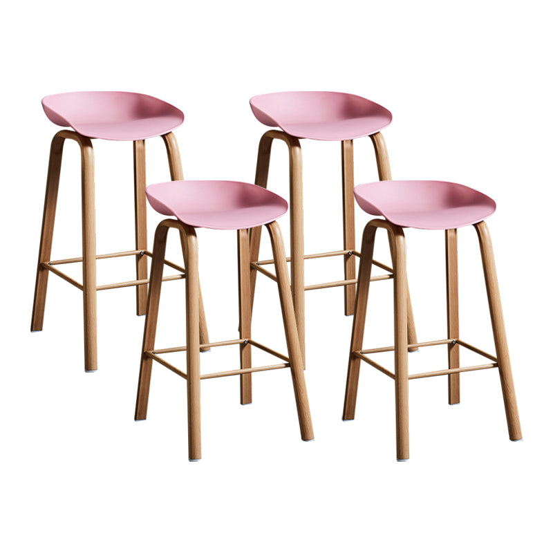 Barhocker im skandinavischen Stil, Metallbeine, Thekenhocker mit Kunststoffsitz (4er-Set)