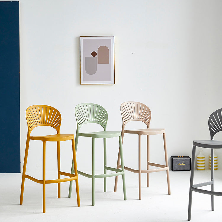 Nordic Plastic Stackable Counter Stools Macron Colorful Indoor Bar Stool with Plastic Seat