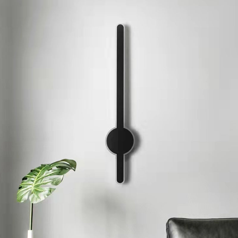 Lampada montata a parete in metallo a parete da parete postmoderna per soggiorno