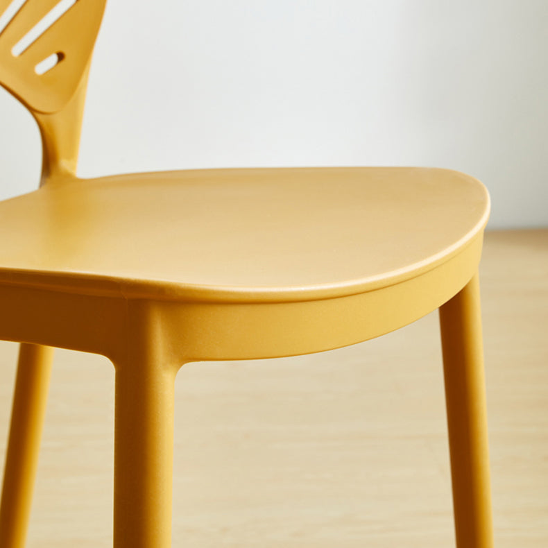 Silla plástica escandinava del respaldo abierto de la silla lateral del comedor de la cocina