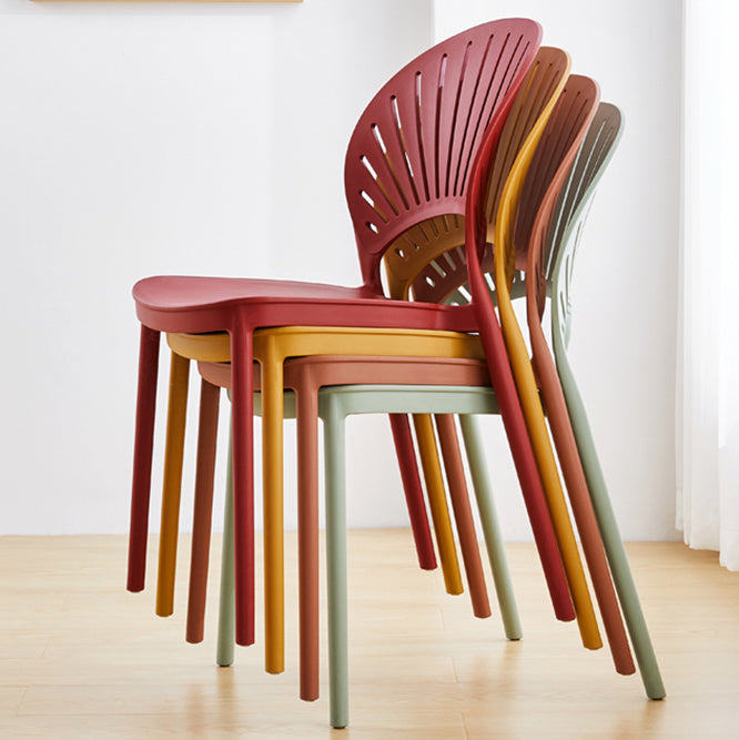 Silla plástica escandinava del respaldo abierto de la silla lateral del comedor de la cocina