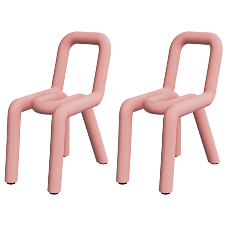 Silla lateral de terciopelo de hotel de estilo diseñador, acabado mate, parte trasera abierta, silla de comedor
