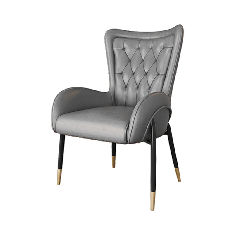 El comedor del metal de Glam preside la silla tapizada del brazo lateral para el uso en el hogar
