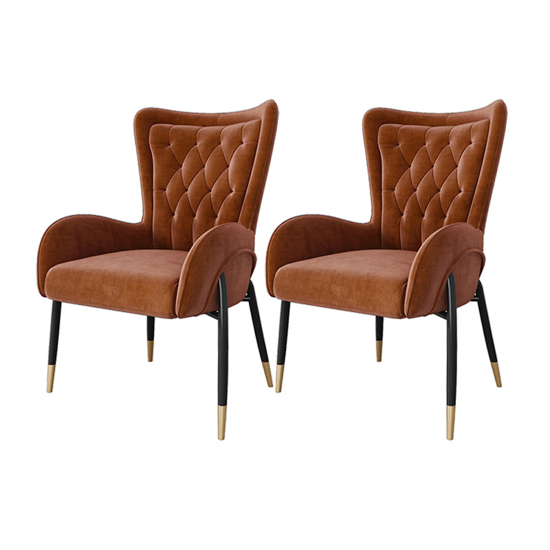 El comedor del metal de Glam preside la silla tapizada del brazo lateral para el uso en el hogar