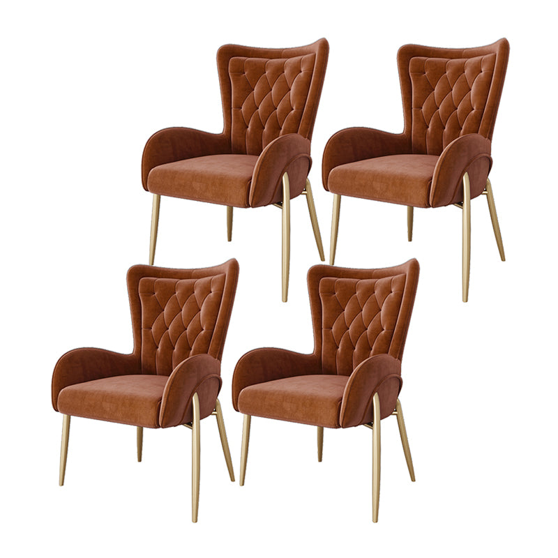 El comedor del metal de Glam preside la silla tapizada del brazo lateral para el uso en el hogar
