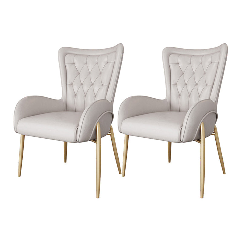 El comedor del metal de Glam preside la silla tapizada del brazo lateral para el uso en el hogar