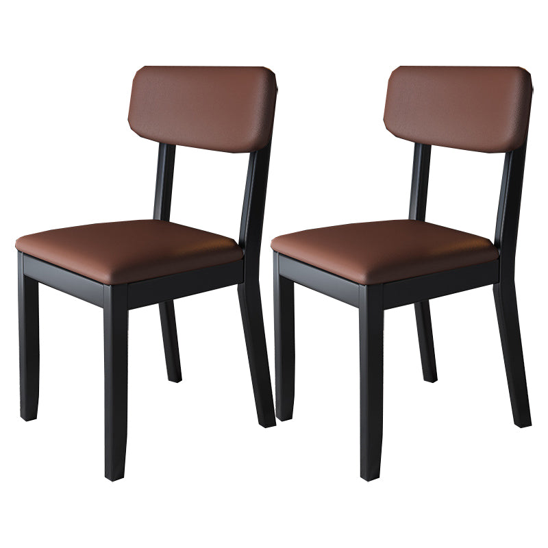 Silla auxiliar de comedor moderna, silla con respaldo abierto curvado de madera maciza y cuero con acabado mate