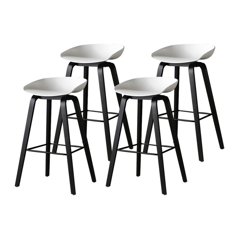 Taburetes contadores simples contemporáneos taburete de bar de madera interior con patas de 30 pulgadas con asiento de plástico