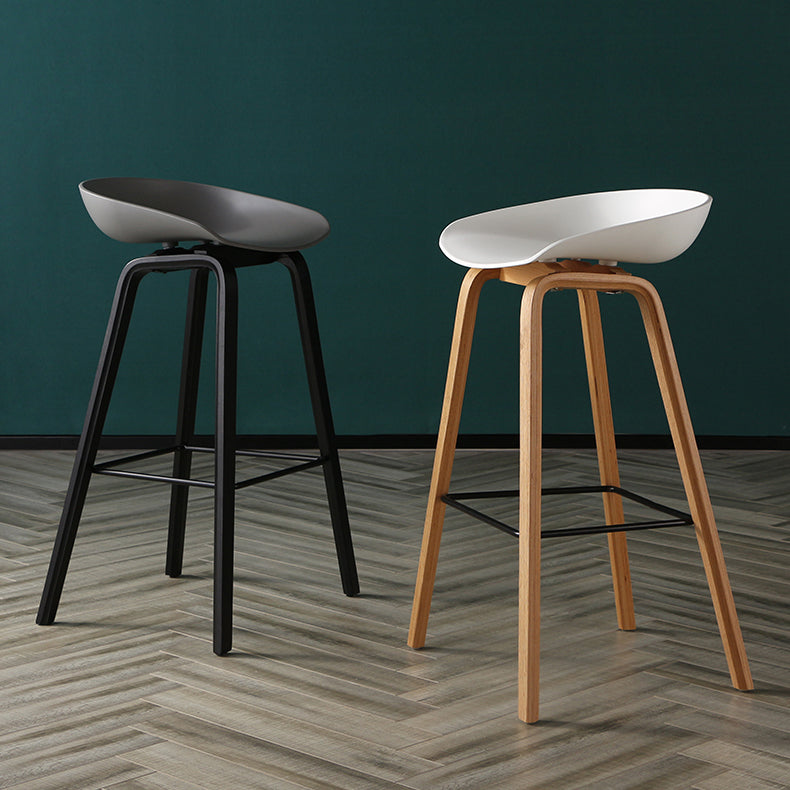 Taburetes contadores simples contemporáneos taburete de bar de madera interior con patas de 30 pulgadas con asiento de plástico