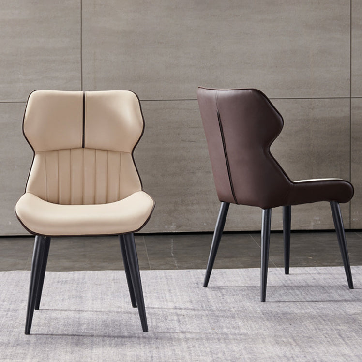 Sillas de comedor contemporáneas Sillón Parsons curvo de cuero para Brasserie