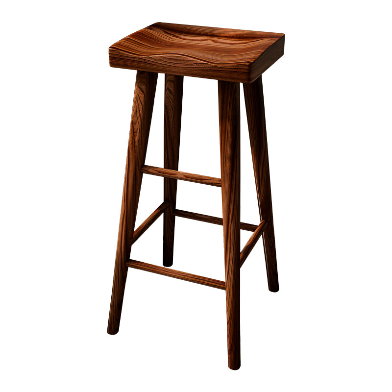 Zeitgenössischer Theken-Barhocker, Barhocker aus Holz mit rückenfreiem, konturiertem Sitz und Fußstütze